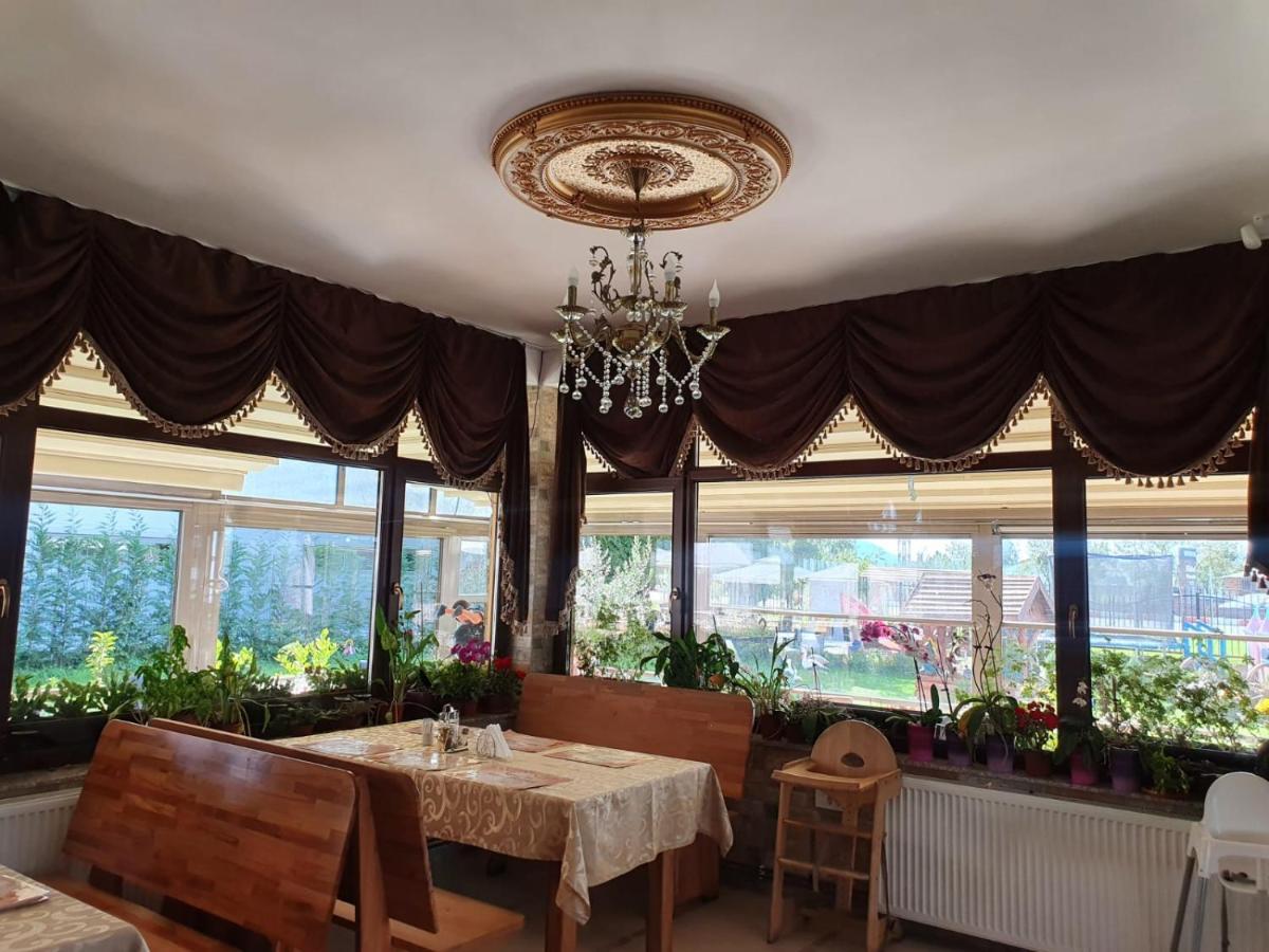 Sultan Mehmet Pensiune & Restaurant براشوف المظهر الخارجي الصورة